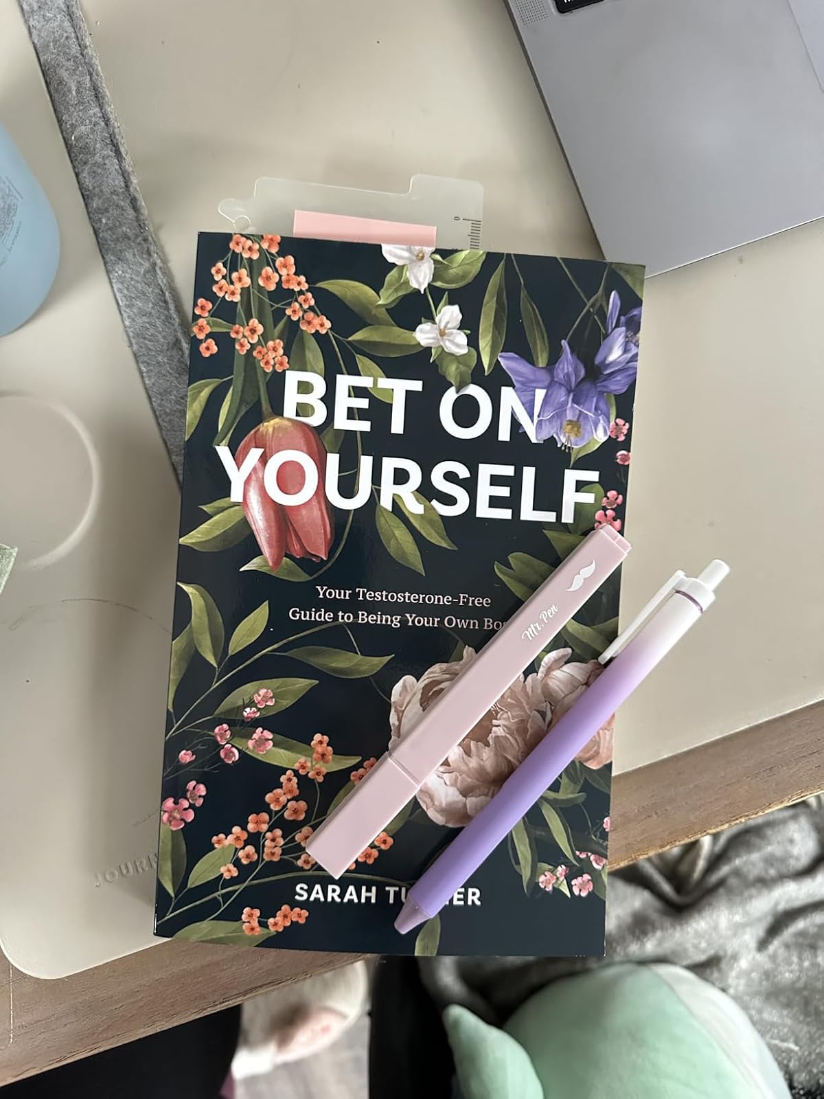 Picture of a perfect gift for writers, creatives, and adventurers.